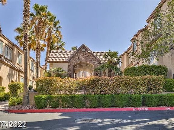 2nd image of 1424 Sindelar Ct