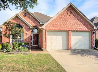 206 Wellington Rd, Irving, TX 75063