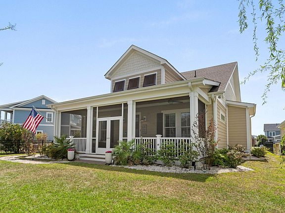 2nd image of 804 Crescent Sable Ct.