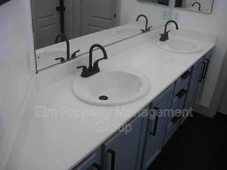 537 W Seneca Ridge Ave — Photo 12