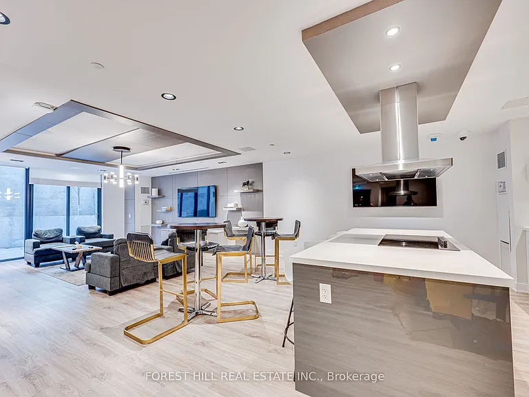 840 Saint Clair Ave W #516 — Photo 27