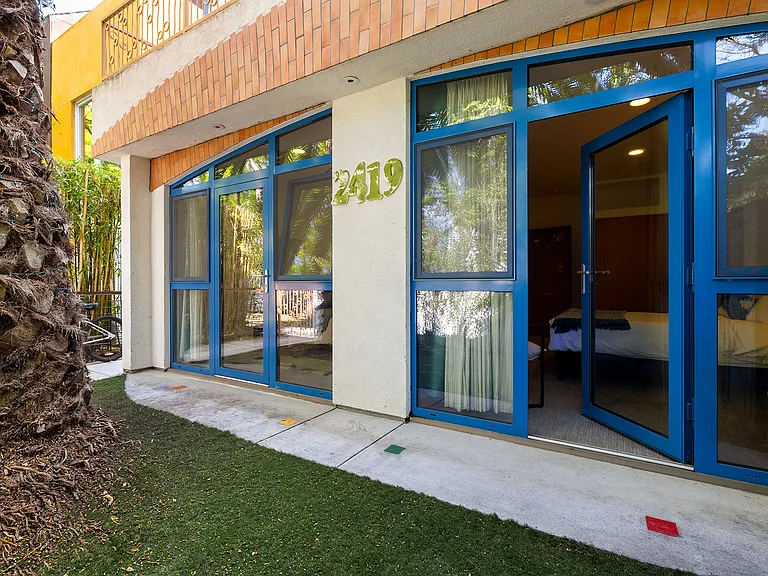 2419 Ocean Ave — Photo 13