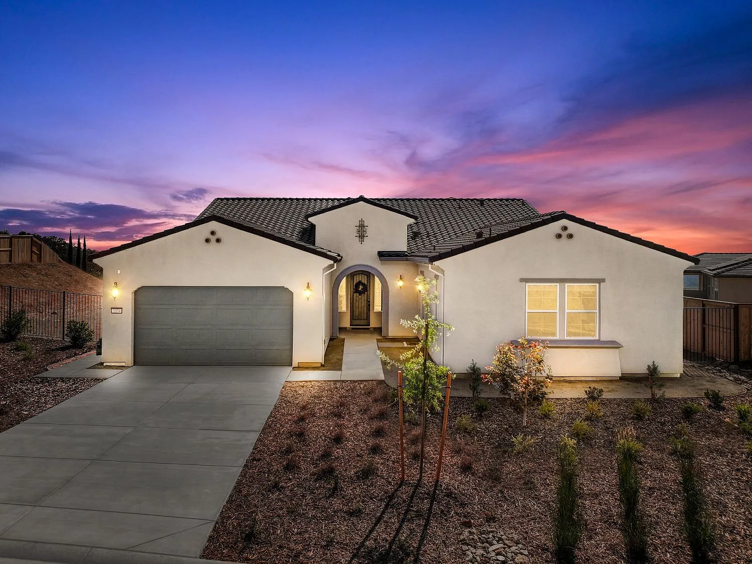 3374 Julie Ann Way photo 1