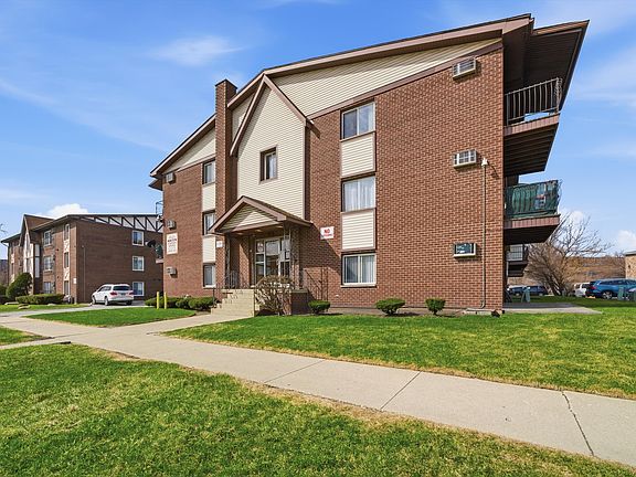 2nd image of 9940 Nottingham Ave APT 306