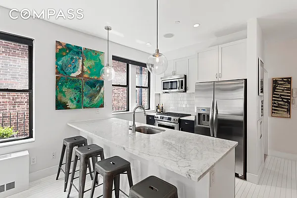 Sold by Compass | media 16