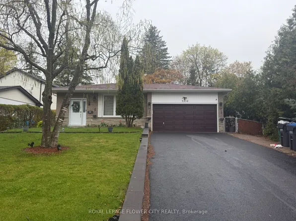 3252 Flanagan Cres, Mississauga, ON L5C 2M5