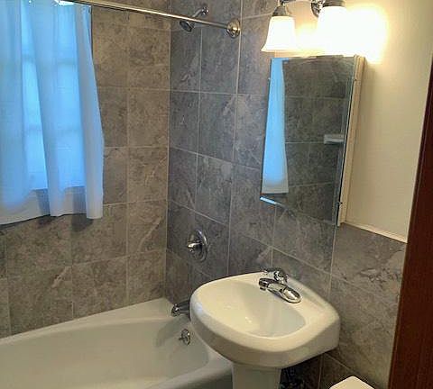 3rd image of 300 E 57th St