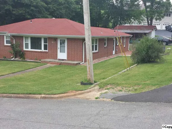 1524 Circle Dr, Guntersville, AL 35976