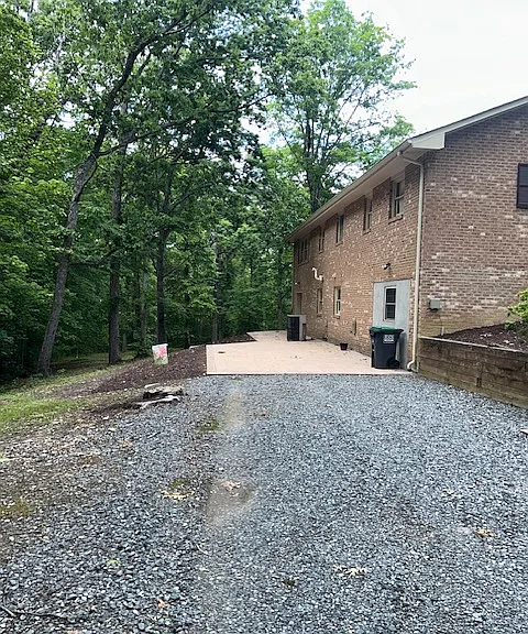Driveway/Parking