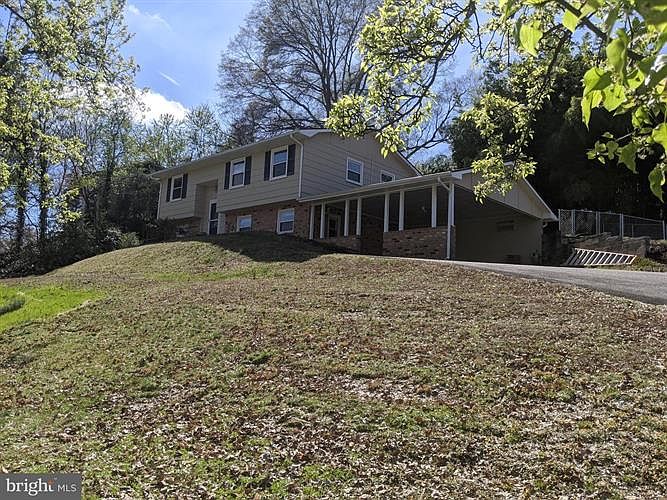 1st image of 214 Morningside Dr