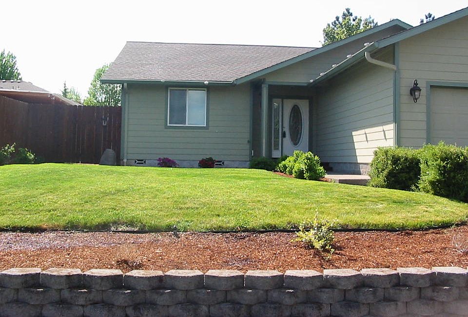 2nd image of 3881 Mallard Ln