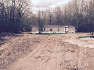 7607 8 Mile Rd, Hesperia, MI 49421