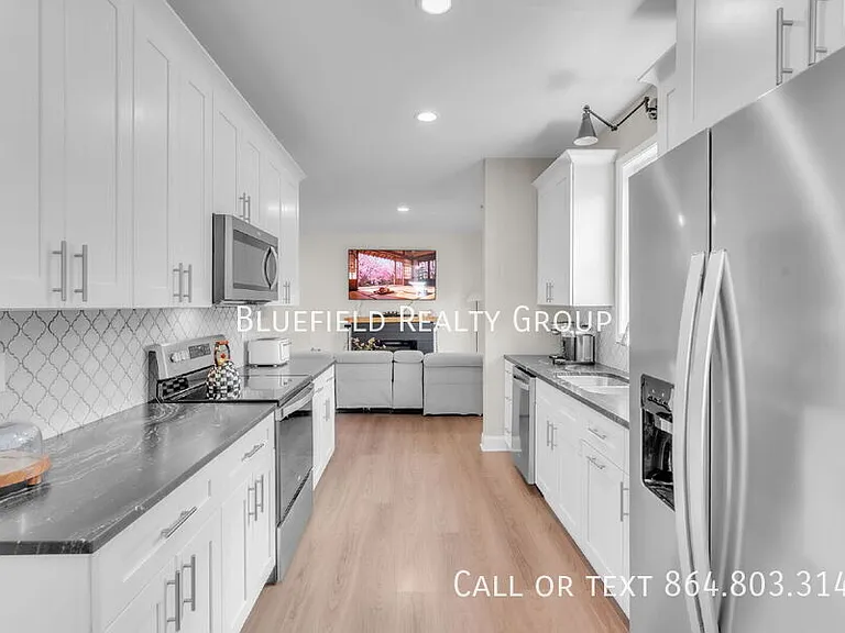 713 Rockcliff St — Photo 10