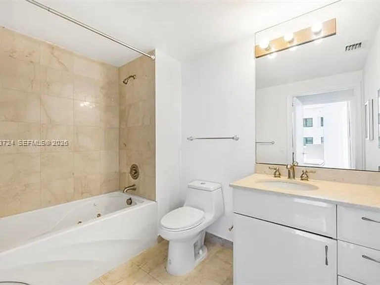 6365 Collins Ave #805 — Photo 14
