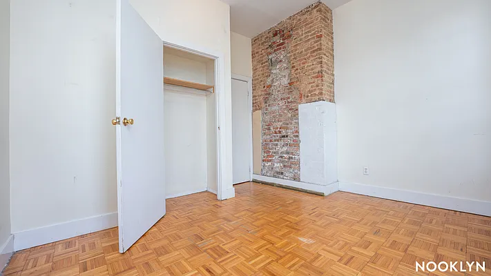 Rented by Nooklyn NYC LLC | media 30
