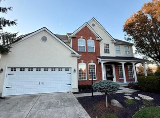 4044 Robin Hill Ct, Powell, OH
