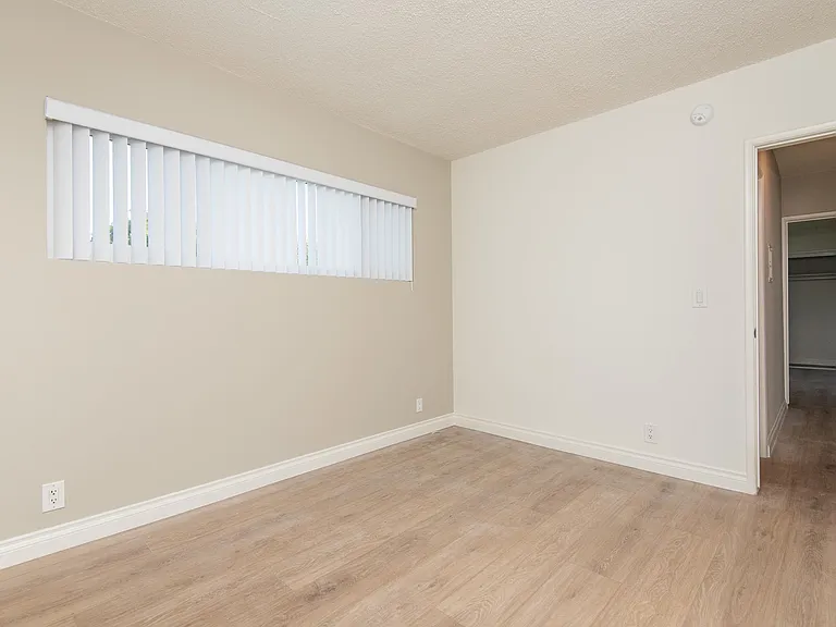 1906 S Shenandoah St #10 — Photo 13