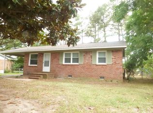3228 Periwinkle Dr, Fayetteville, NC 28306