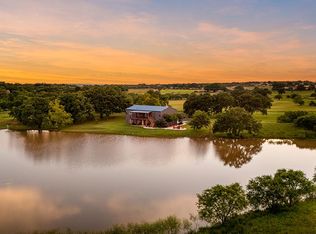 646 Victor Eckhardt Rd, Fredericksburg, TX 78624