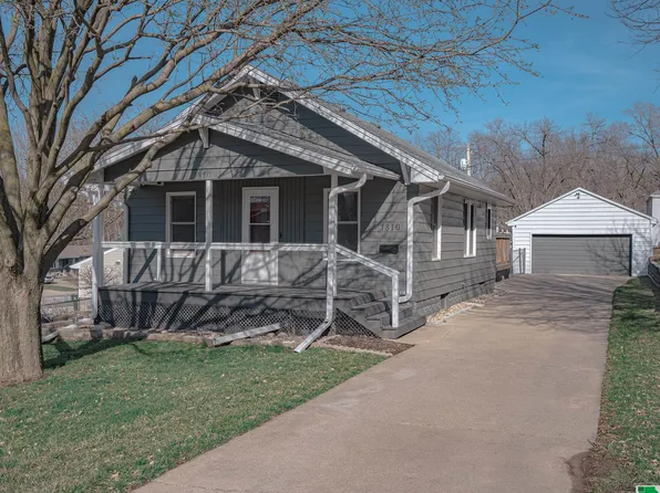 1810 S Cypress St, Sioux City, IA 51106