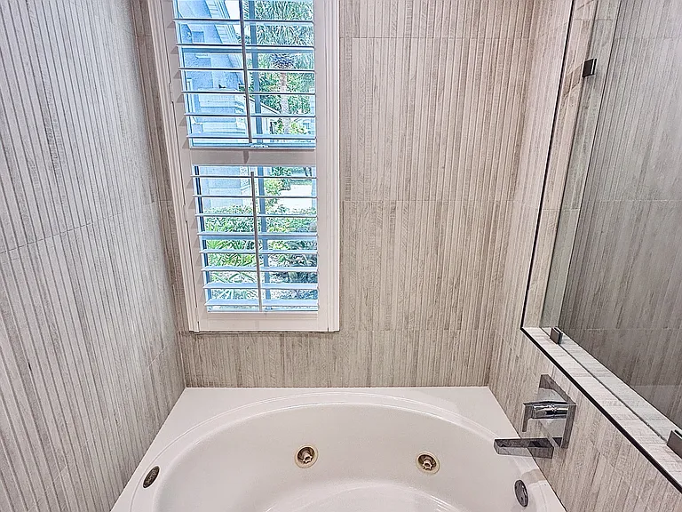 25216 Pelican Creek Cir #102 — Photo 43