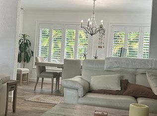 1210 Robin Rd S, Saint Petersburg, FL 33707