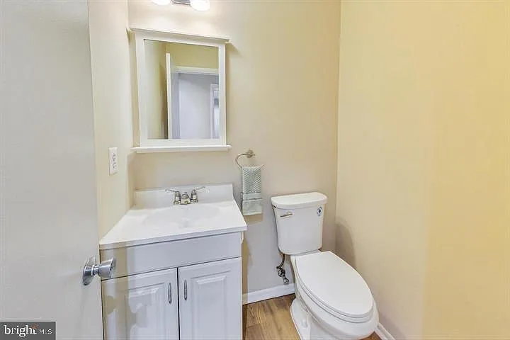 6415 Old Scotts Ct — Photo 7