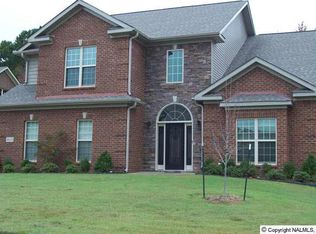 4838 Cove Valley Dr, Owens Cross Roads, AL 35763