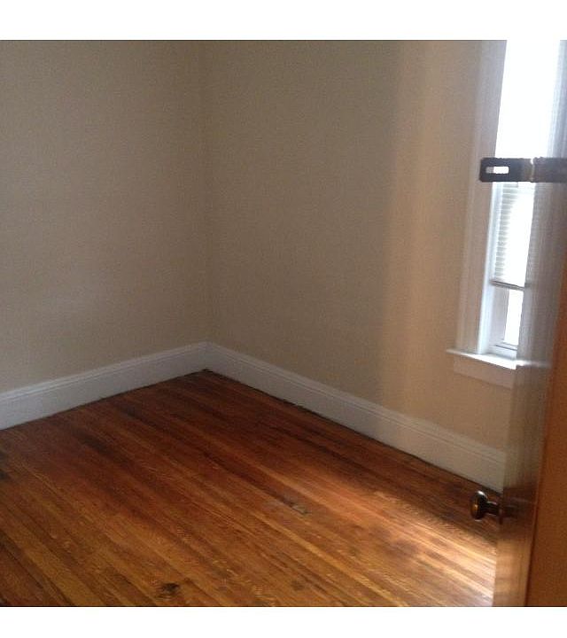 1st image of 66 Eastwood Pl