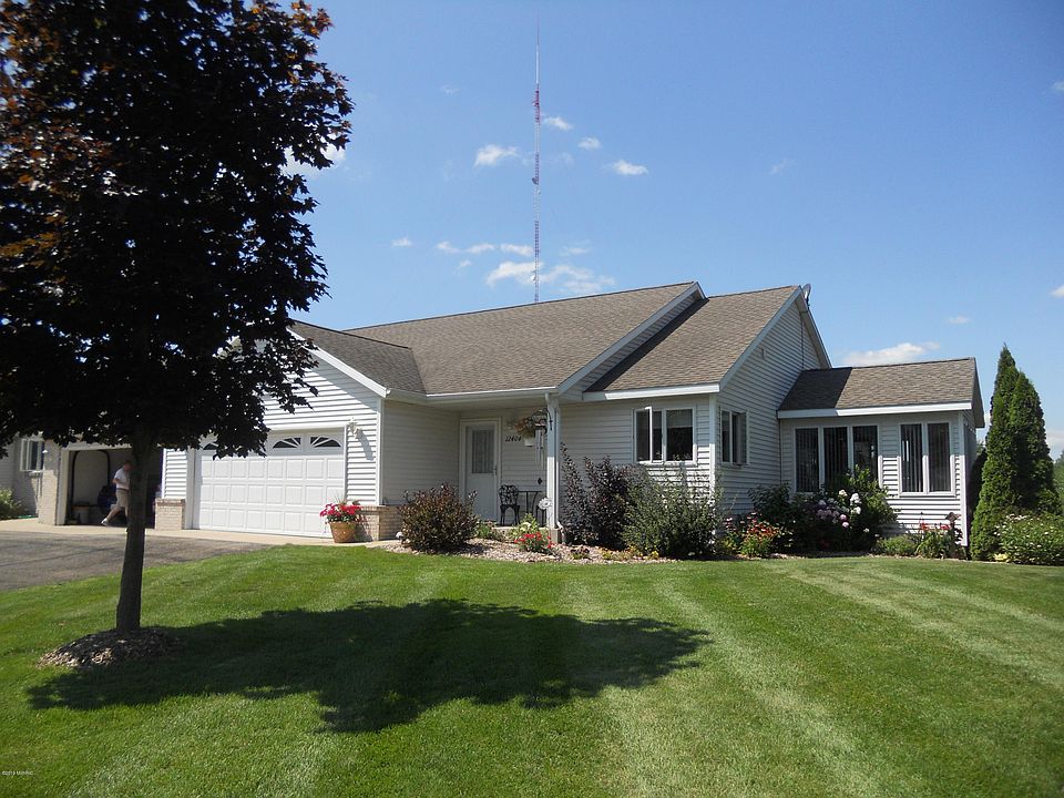 1st image of 12404 Bayview Dr #0