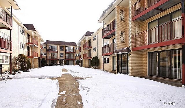 1st image of 6547 N Harlem Ave APT 2E