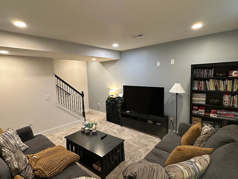 157 N Powell Ave — Photo 16