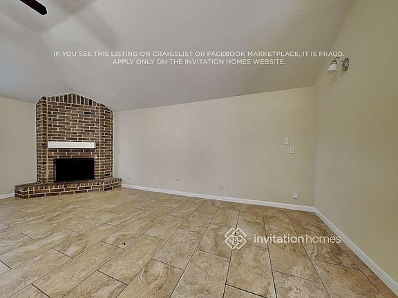 4th image of 19607 Lake Hollow Ln