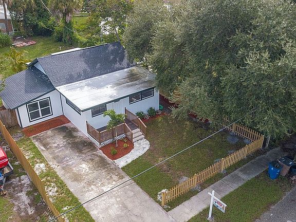 4th image of 293 Granada Blvd