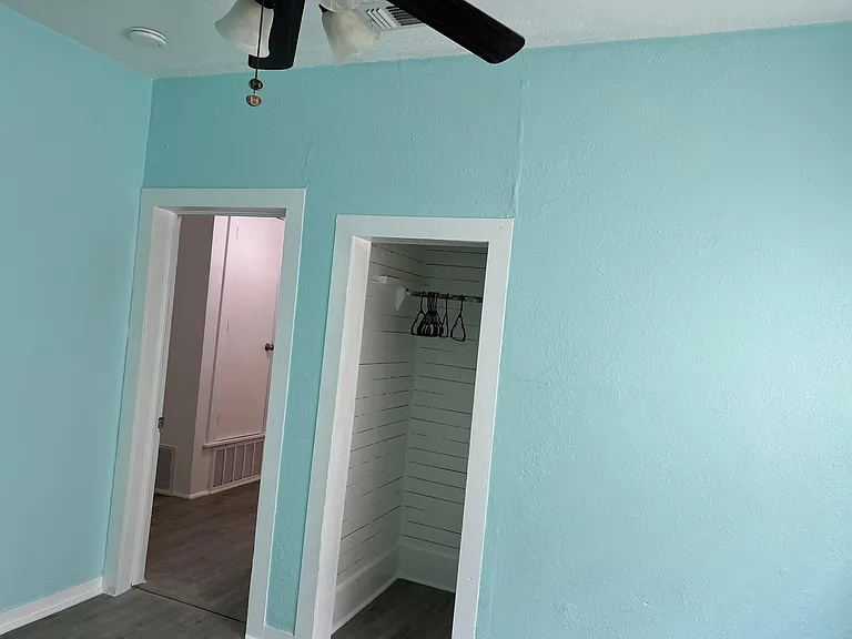 902 S Kaufman St — Photo 14