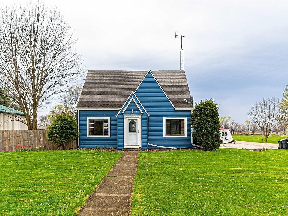 113 N 4th St, Hartsburg, IL 62643 Zillow