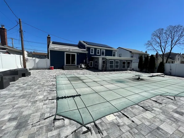 1575 Prospect Avenue, East Meadow, NY 11554