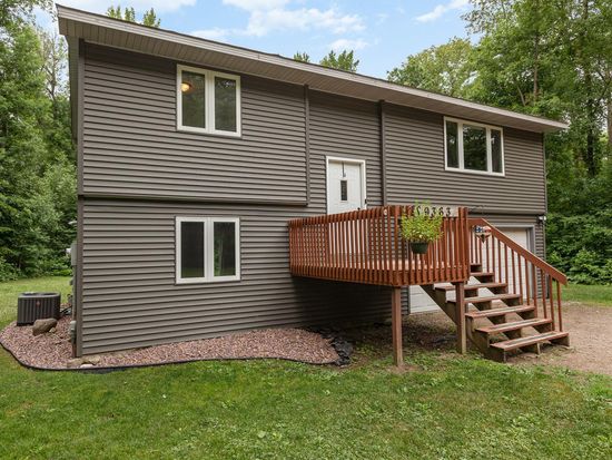 9363 Lake Blvd, Chisago City, MN 55013