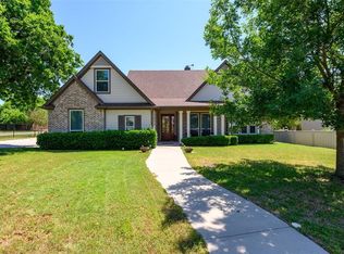 201 William Allen Ln, Decatur, TX 76234