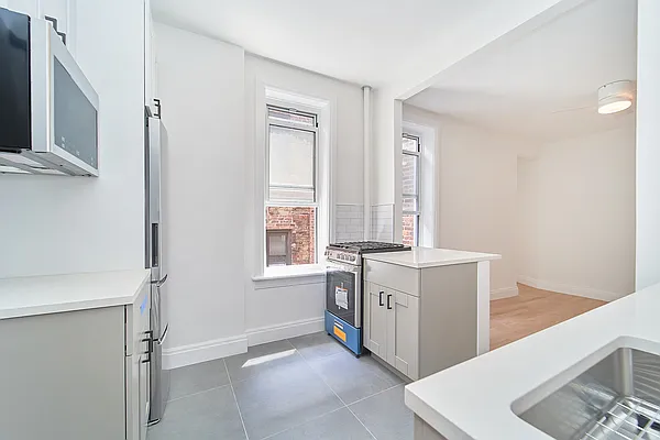 Rented by Living New York | media 11