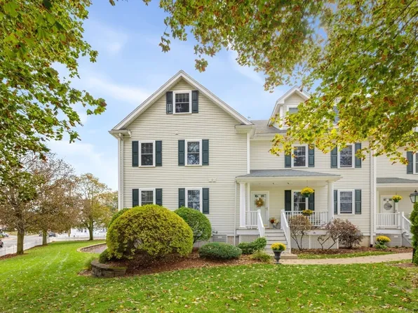 10 Pomeworth St Unit H, Stoneham, MA 02180