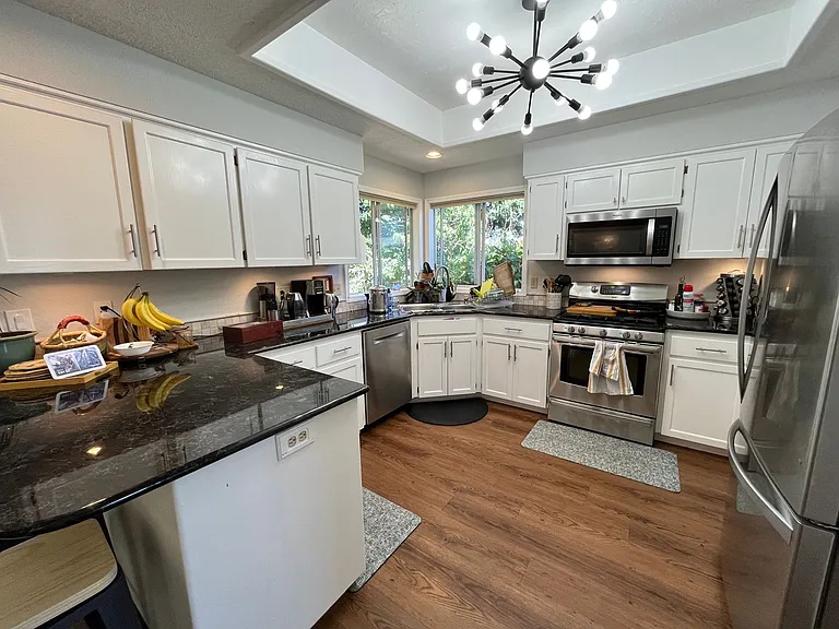 6185 NW 208th Ave — Photo 10