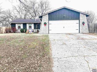 1701 SW Village Dr, Topeka, KS 66604