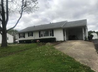 230 Sunset Dr, Circleville, OH 43113