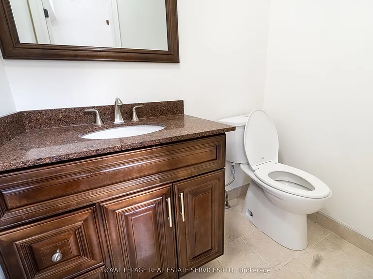 3301 Cambourne Cres — Photo 15