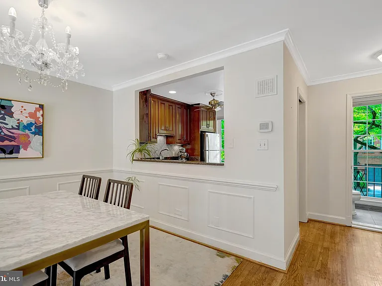 117 Princess St — Photo 13