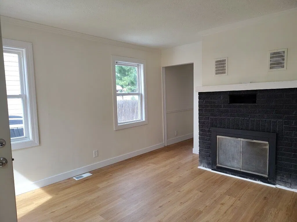 265 Plymouth Rd. Eastlake, OH 44095 — Photo 2