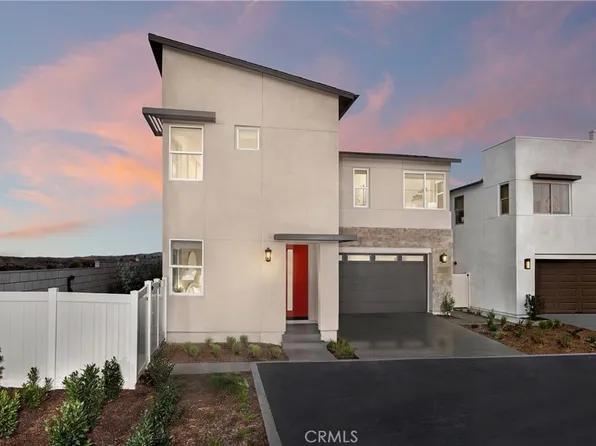 3377 E Moonstone Dr, Ontario, CA 91761