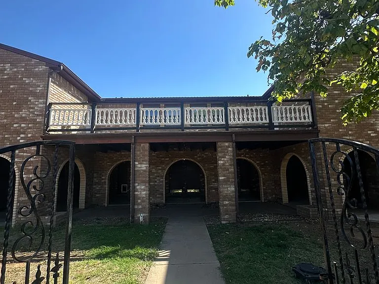 2201 N Norris St — Photo 1