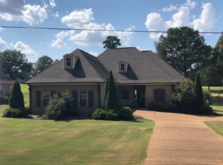 519 Woodland Rd, Batesville, MS 38606